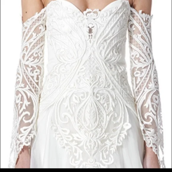 NWT Sold Out Thurley Spanish Step Dress - Picture 2 of 7